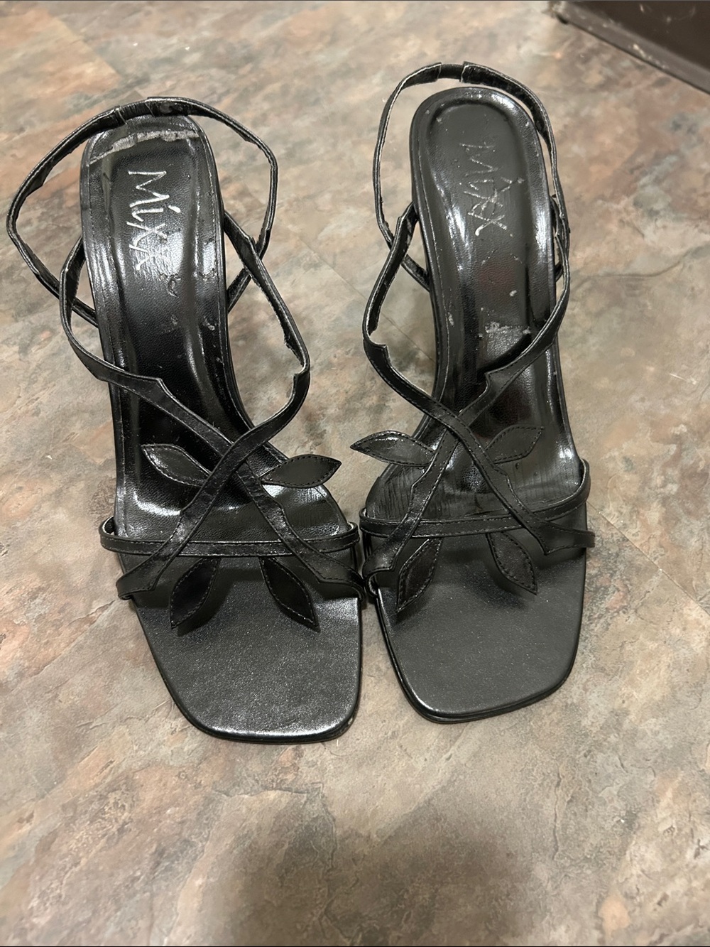 Black Strappy Leather Leaf-Accent Heeled Sandals Size 8 MADE IN BRAZIL NEW
